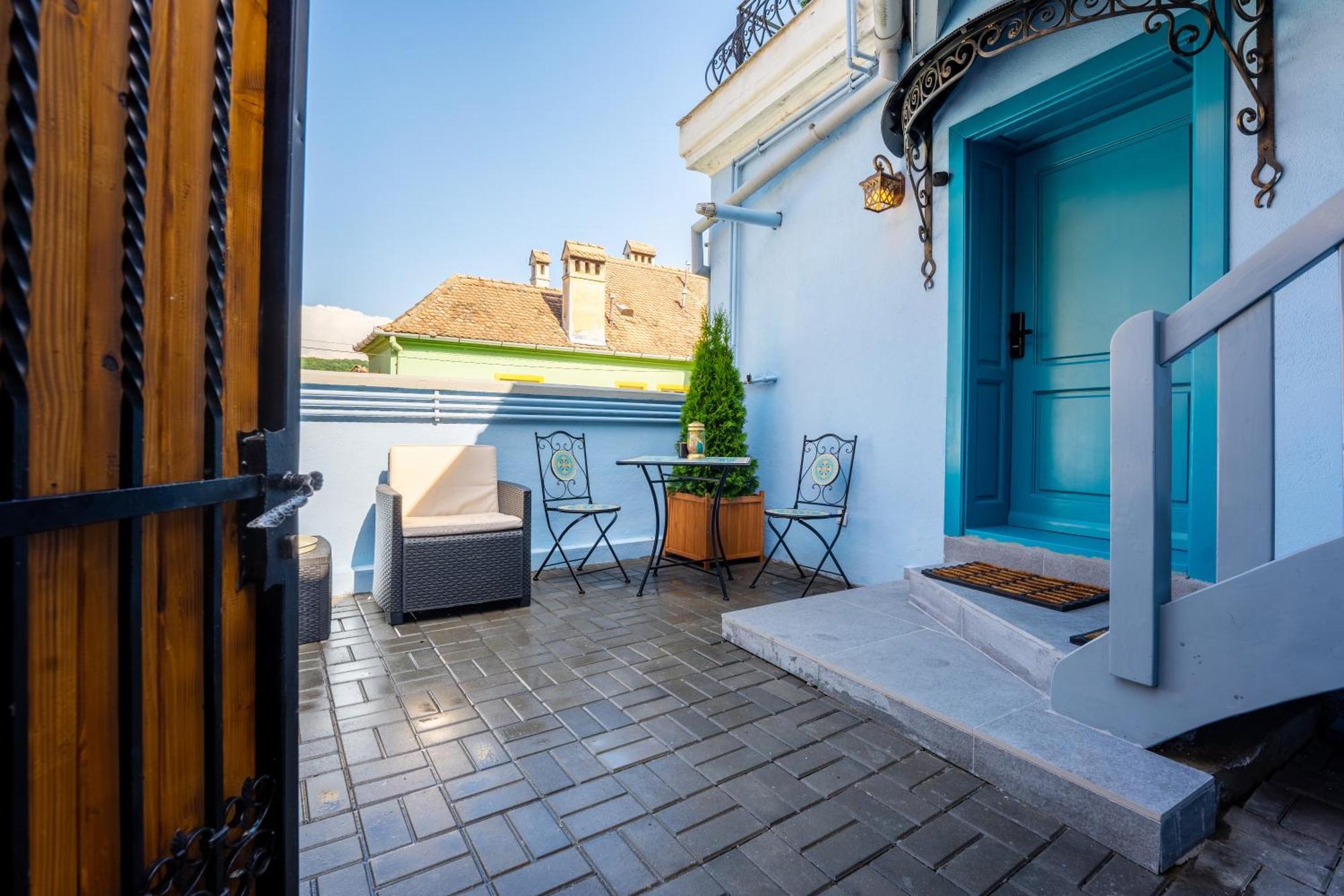 Apartment Blue House Citadel Elite